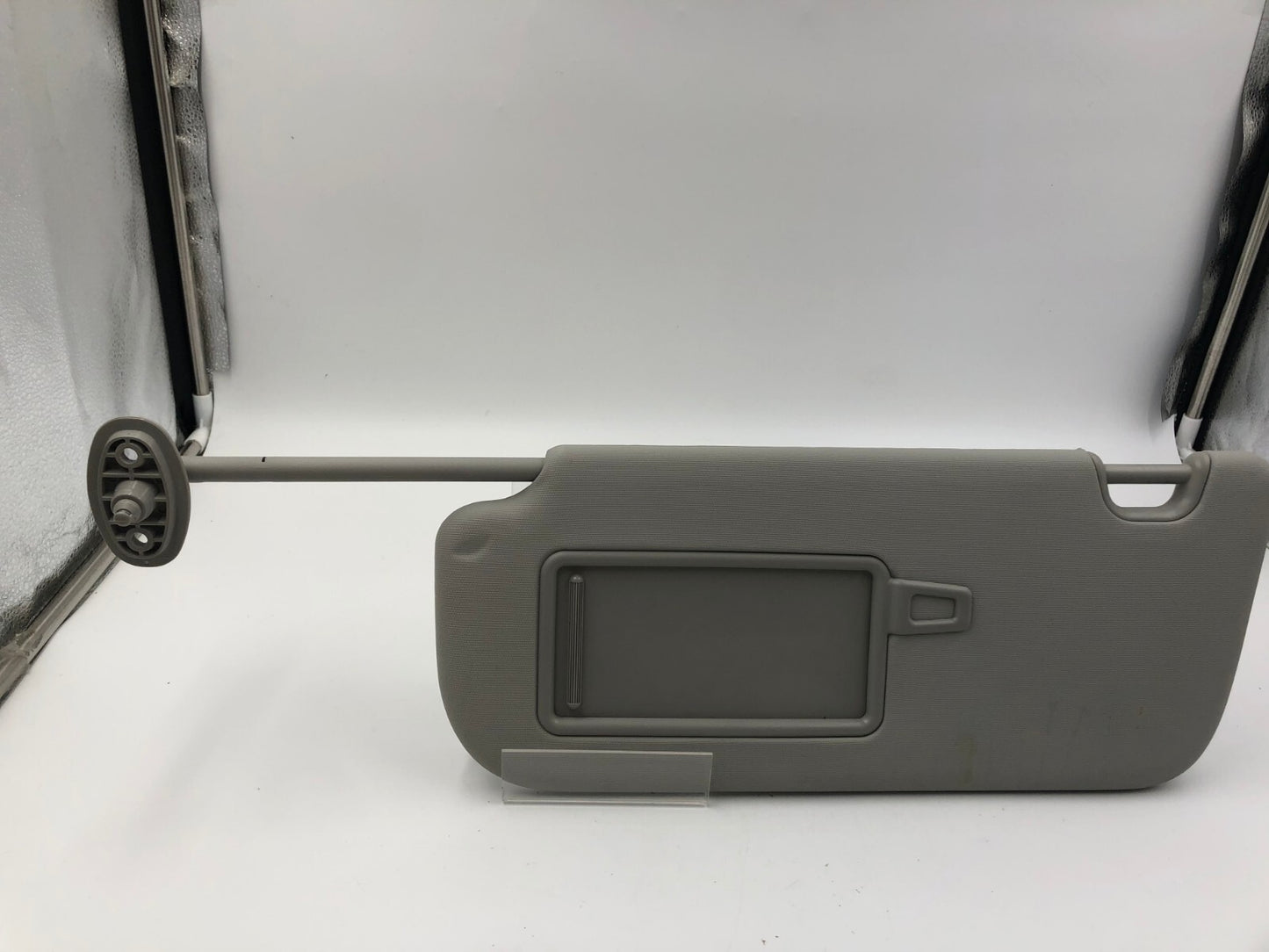 2014-2019 Kia Soul Driver Sun Visor Gray Illuminated OEM C03B23049