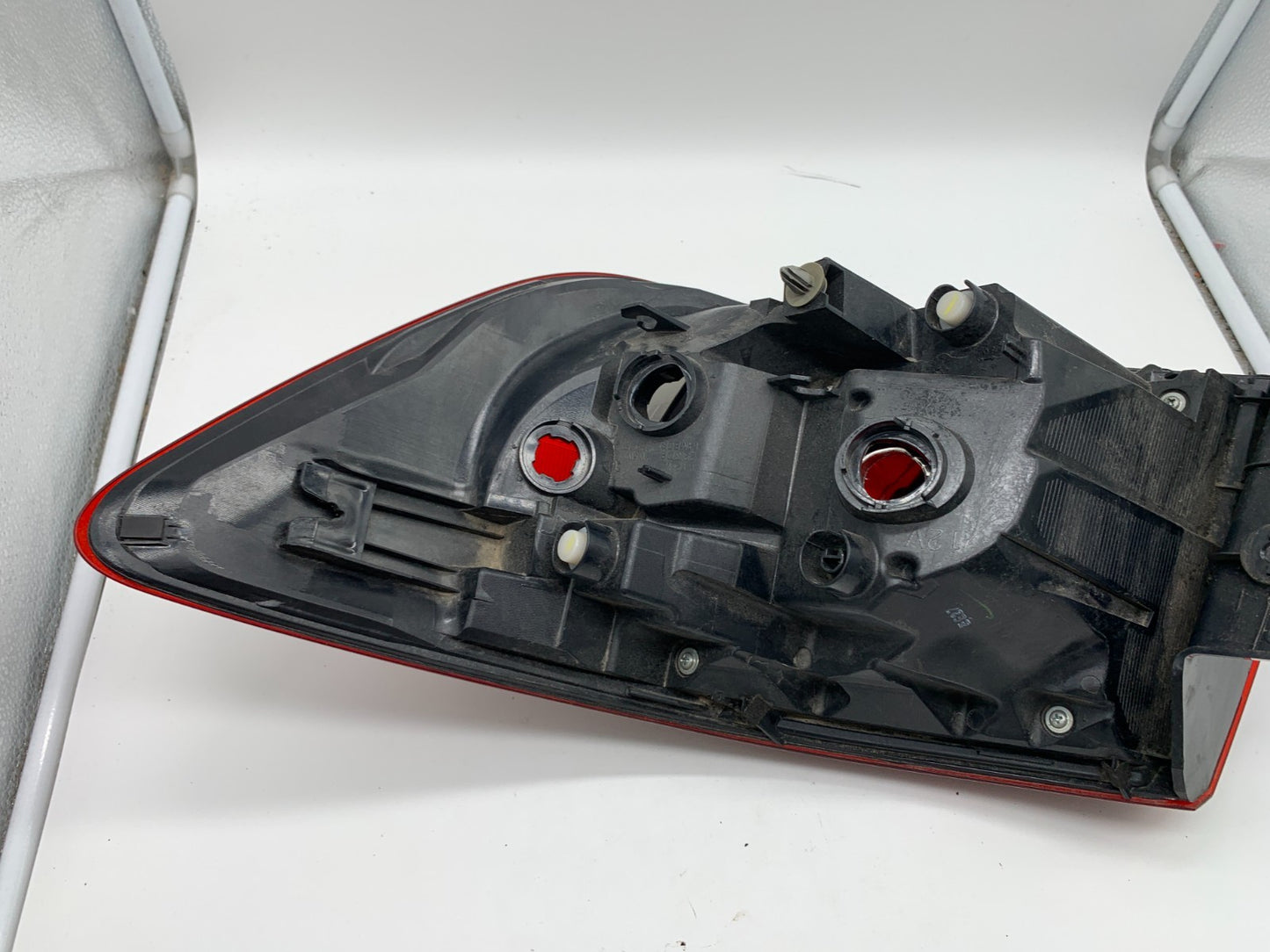 2013-2015 Mazda CX9 CX-9 Driver Tail Light Taillight Lamp OEM D03B66004