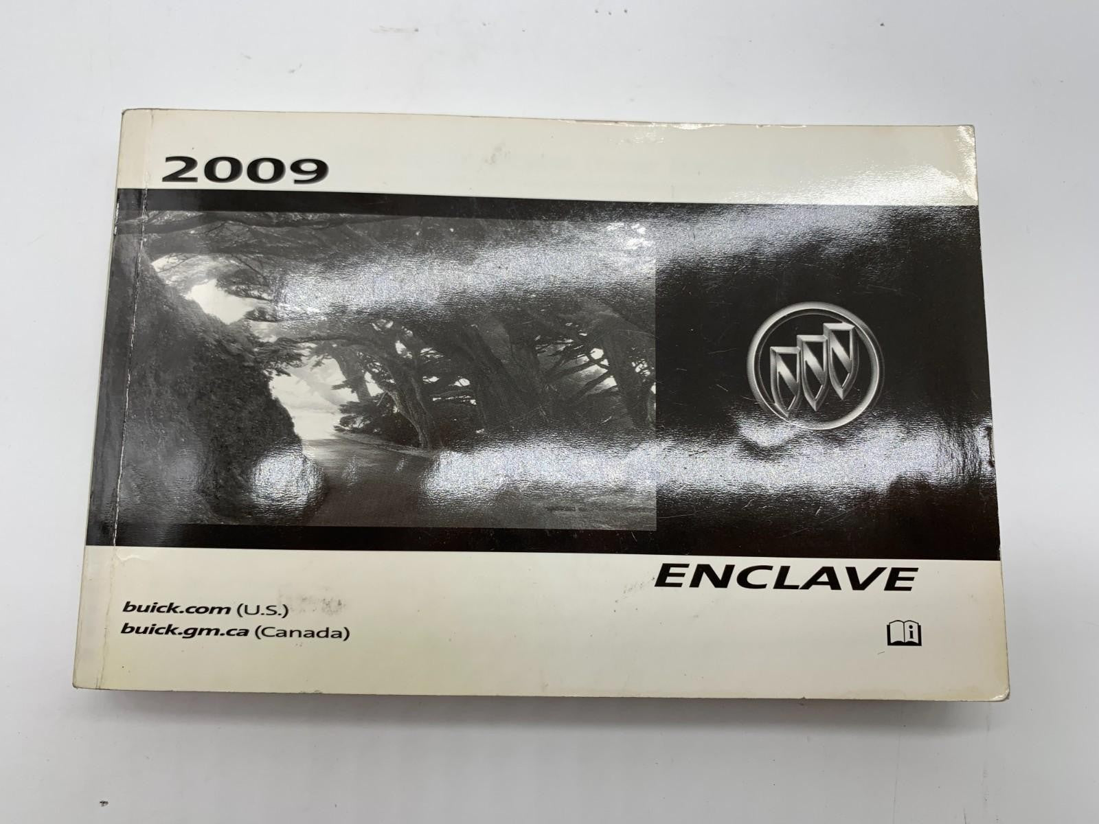 2009 Buick Enclave Owners Manual Set with Case OEM C04B63008