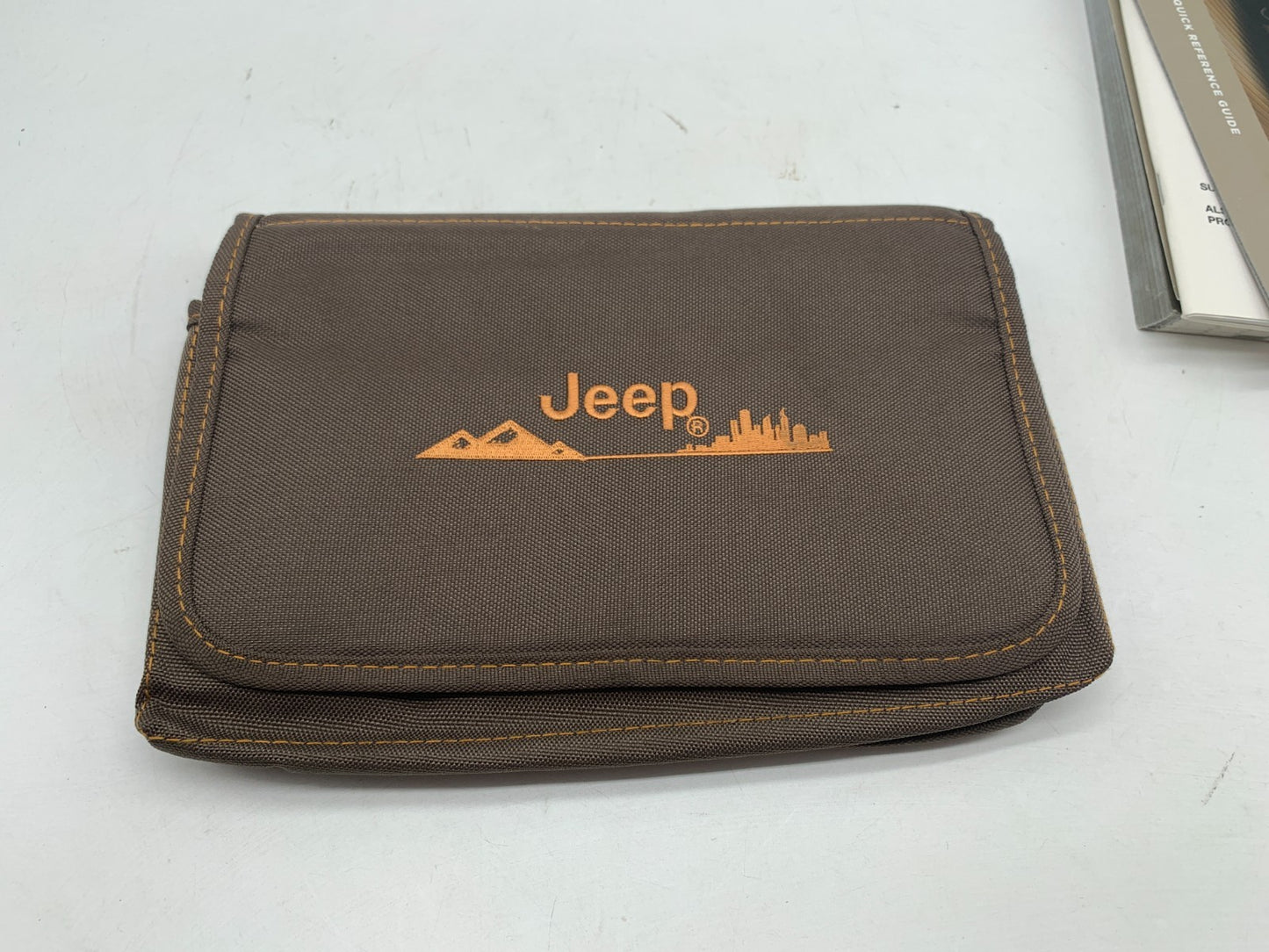 2018 Jeep Renegade Owners Manual Set with Case OEM D03B20005
