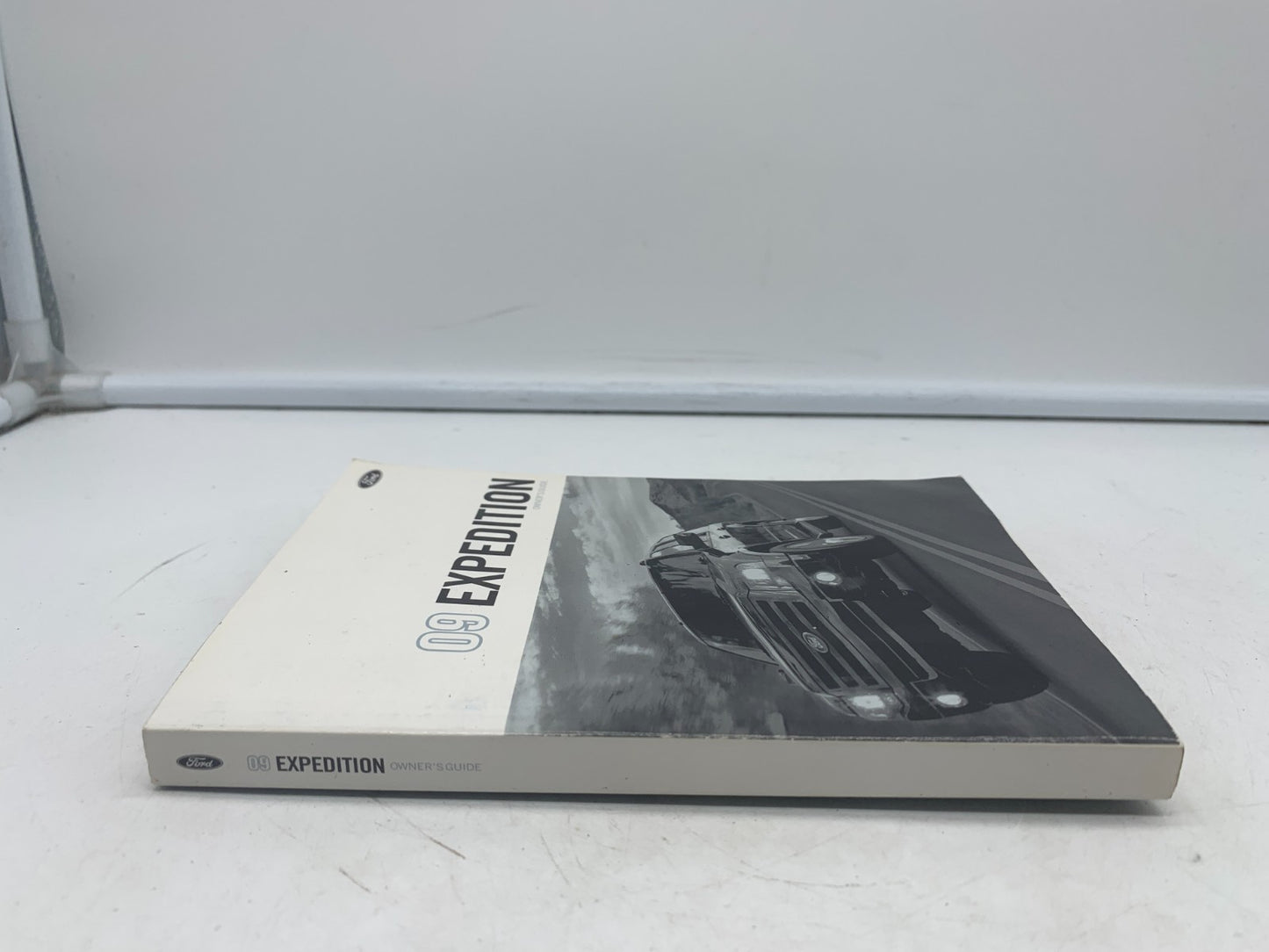 2009 Ford Expedition Owners Manual Set with Case OEM