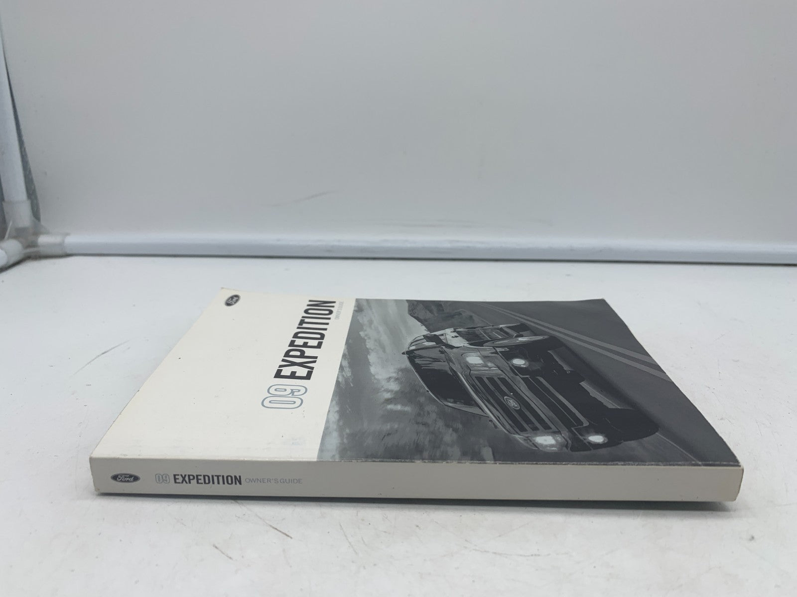 2009 Ford Expedition Owners Manual Set with Case OEM