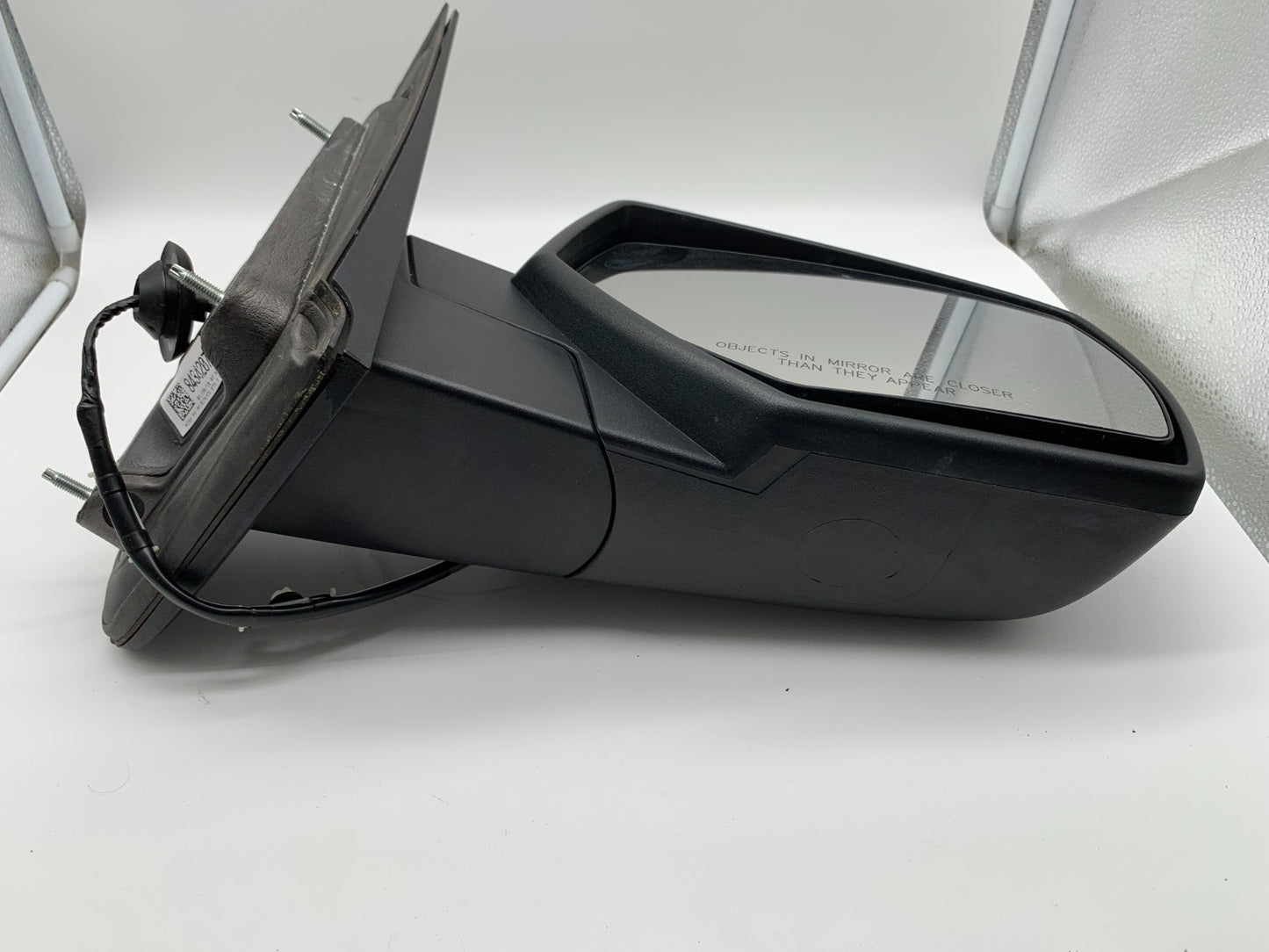 2014-2019 Chevrolet Silverado 1500 Passenger Side Power Door Mirror C03B52001