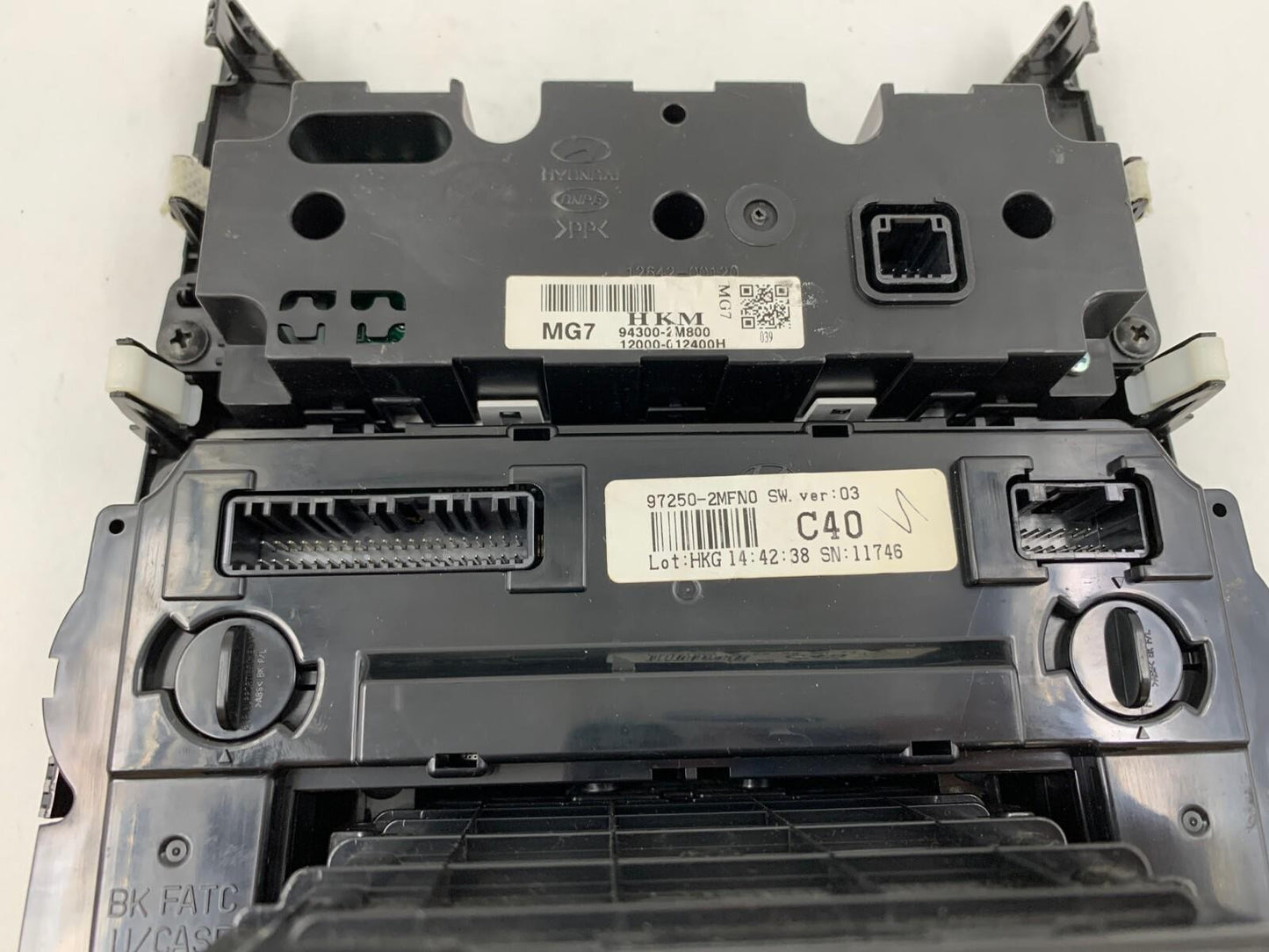 2013-2015 Hyundai Genesis AC Heater Climate Control Unit OEM D01B01011