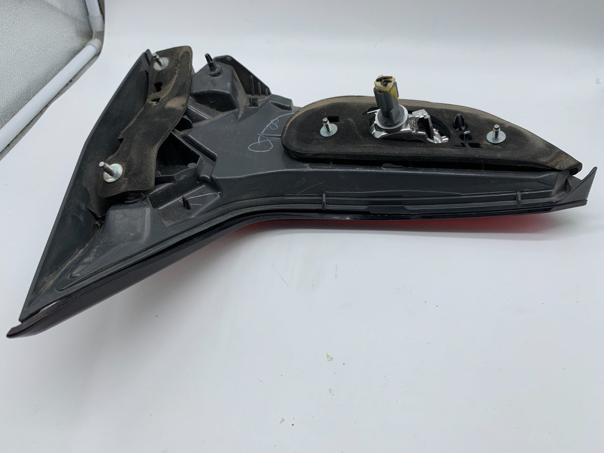 2016-2018 Honda HR-V HRV Passenger Inner Tail Light Taillight OEM D01B42009