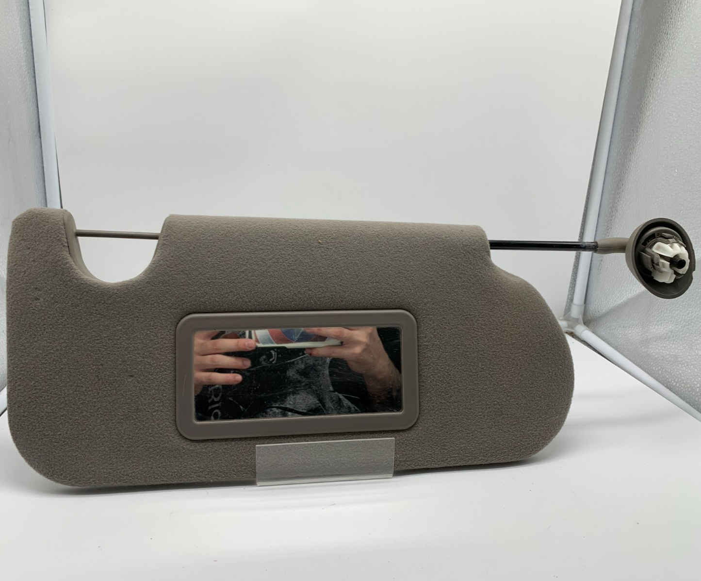 2002-2004 Chevrolet Trailblazer EXT Passenger Sun Visor Gray OEM E02B50024