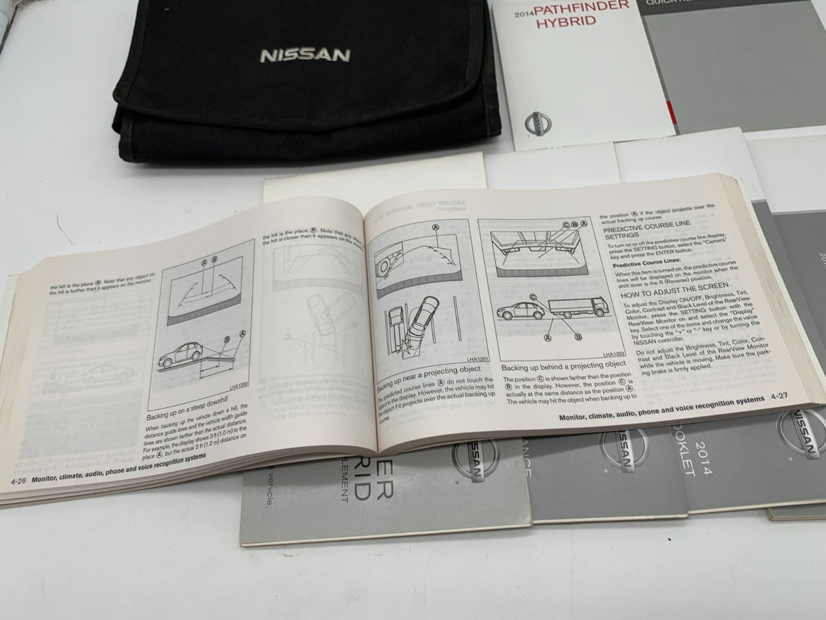 2014 Nissan Pathfinder Owners Manual Set with Case OEM D01B64009