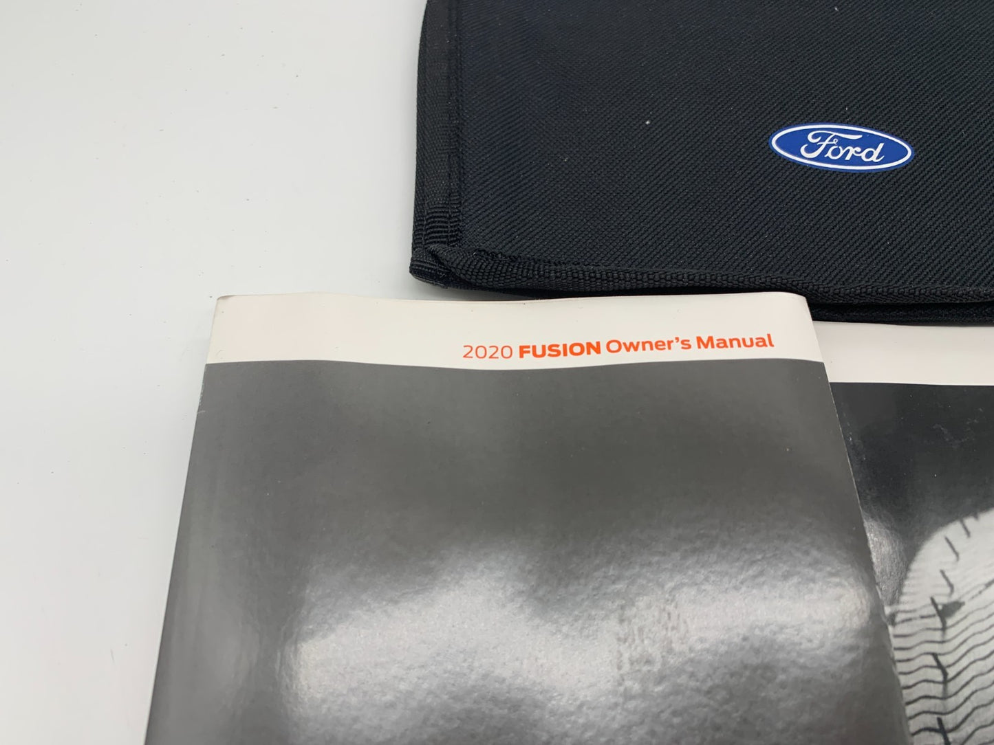 2020 Ford Fusion Owners Manual Set with Case OEM D03B43002