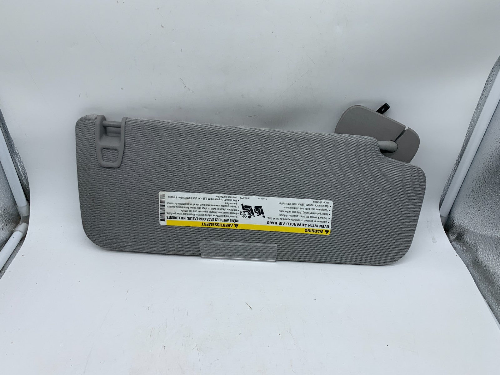 2015-2020 Chevrolet Avalanche 1500 Driver Sun Visor Gray Illuminated D03B67009