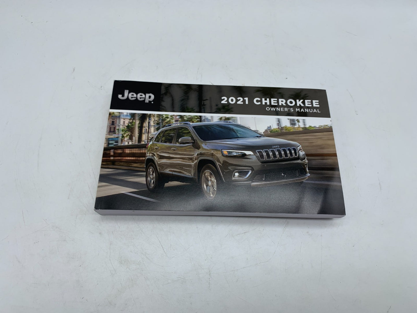 2021 Jeep Cherokee Owners Manual Set OEM C02B50018