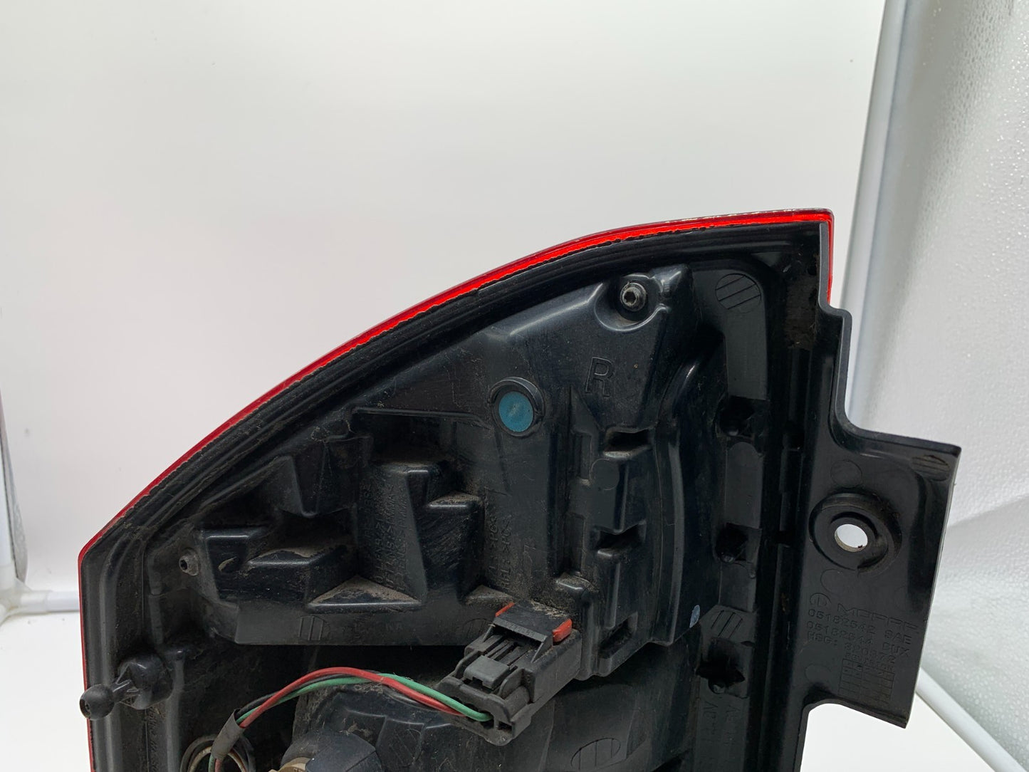 2011-2013 Jeep Compass Passenger Side Tail Light Taillight OEM B03B35087