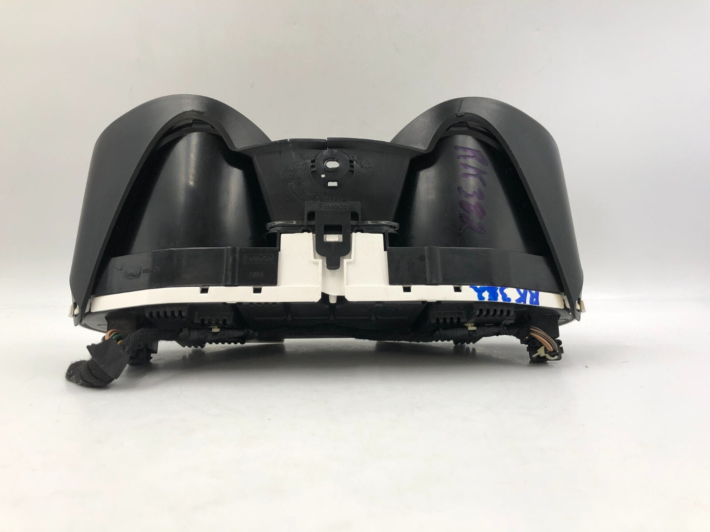 2015-2017 Ford Fiesta  Speedometer Instrument Cluster 24,582 Miles OEM C04B39008