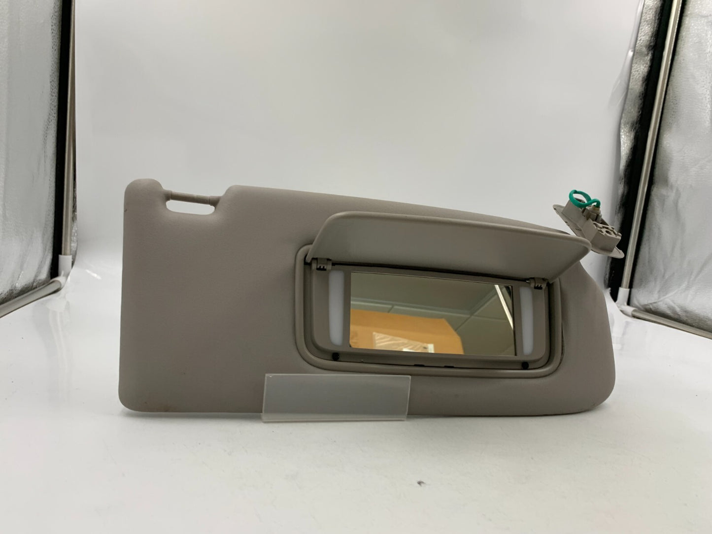 2004-2006 Volvo V40 Passenger Sun Visor Gray Illuminated OEM E01B35067