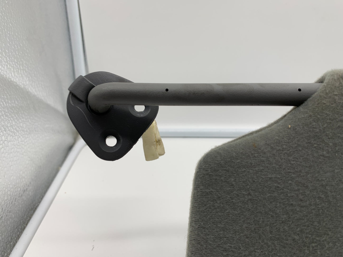 2005-2012 Toyota Avalon Passenger Sun Visor Illuminated Gray OEM C03B65014