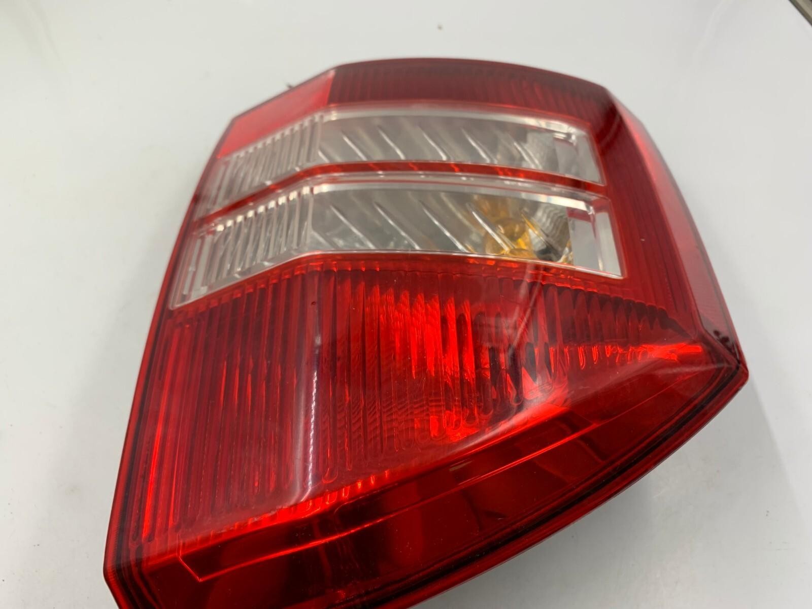 2007-2010 Jeep Compass Driver Side Tail Light Taillight OEM D01B69001