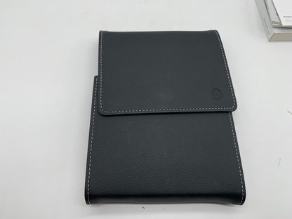 2018 Volkswagen Atlas Owners Manual Set with Case OEM R01B14020