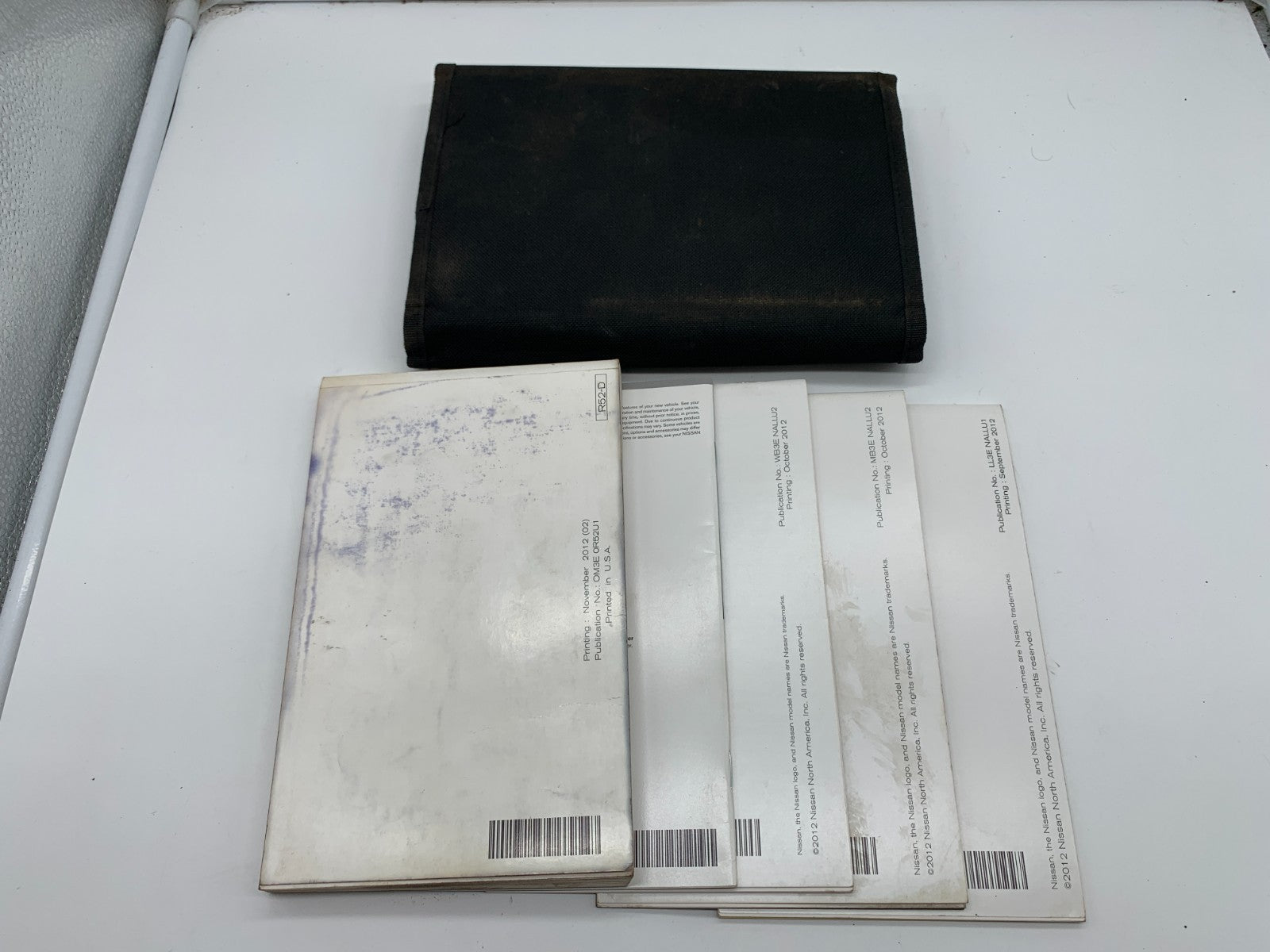 2013 Nissan Pathfinder Owners Manual Set with Case OEM C03B29006