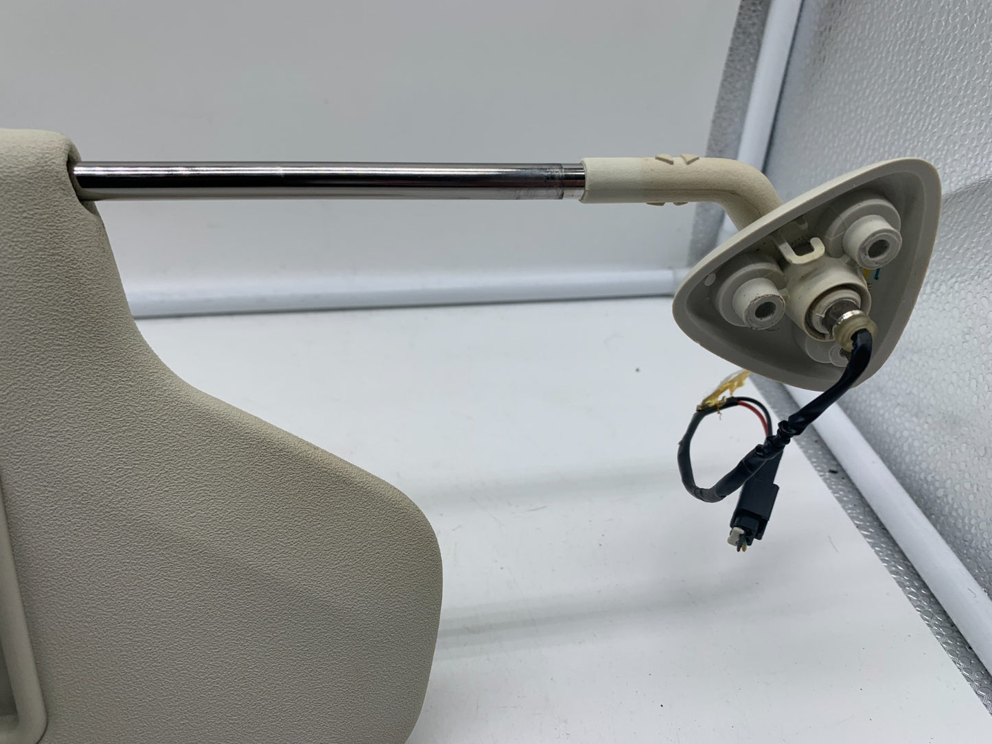 2009-2010 Dodge Journey Passenger Sun Visor Sunvisor Gray Illuminated A04B36006