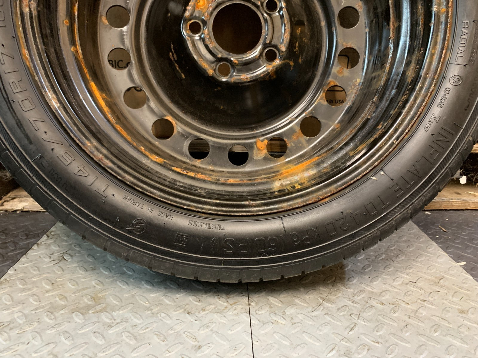 2015-2017 Chrysler 200 17" Emergency Spare Tire Compact Donut T145/70R17