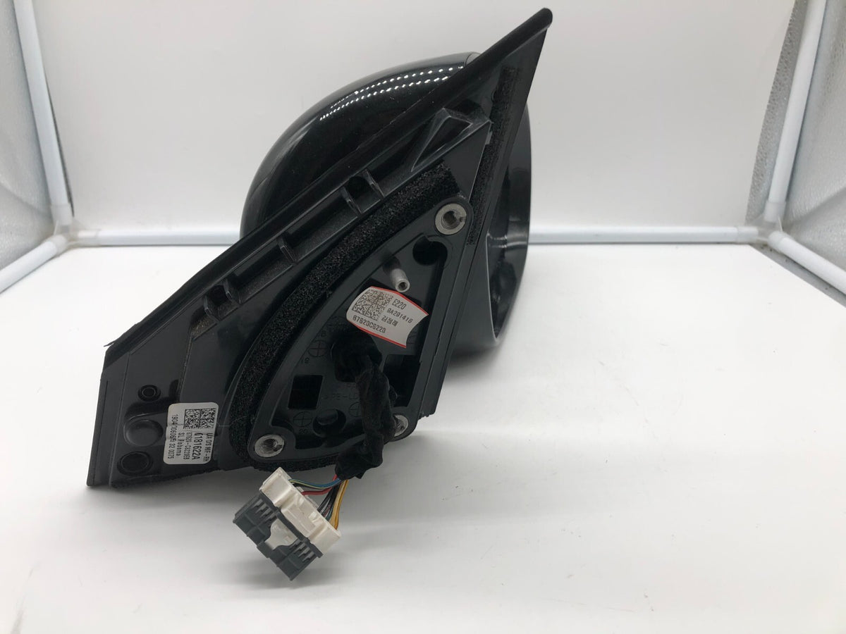 2017-2020 Kia Sorento Passenger Side View Power Door Mirror Black OEM A04B50042