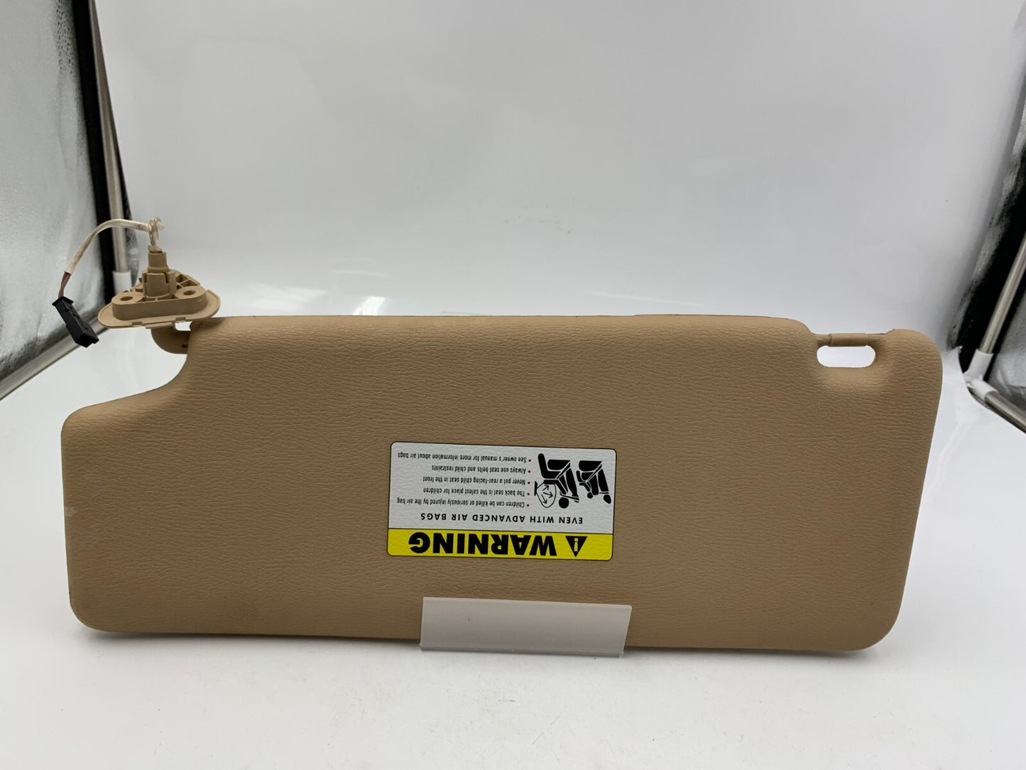 2007-2010 BMW X3 Passenger Sun Visor Illuminated Tan OEM D04B11048