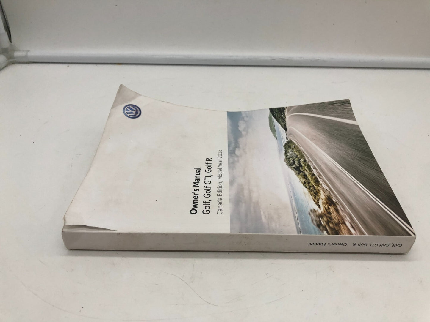 2018 Volkswagen Golf GTI Owners Manual OEM C02B40012