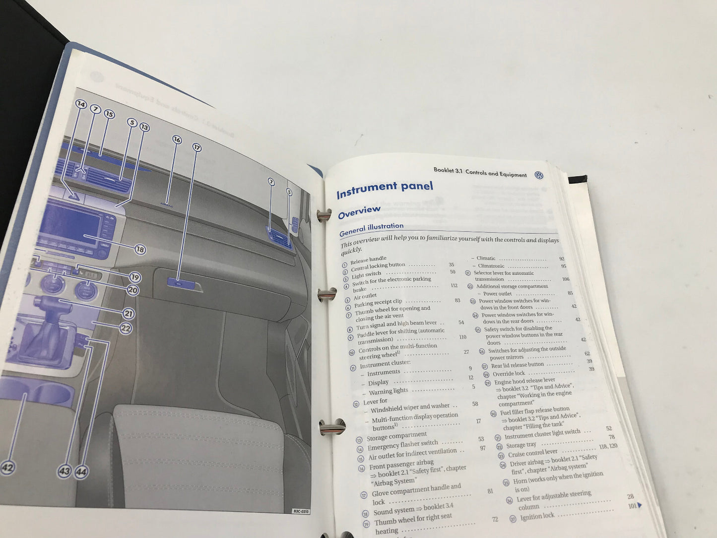 2006 Volkswagen Passat Owners Manual Set with Case OEM A01B21088