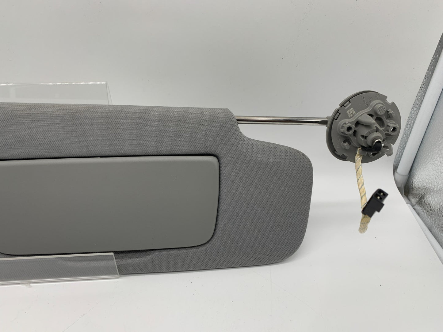 2021-2022 Chevrolet Trailblazer Passenger Sun Visor Gray OEM C01B07013