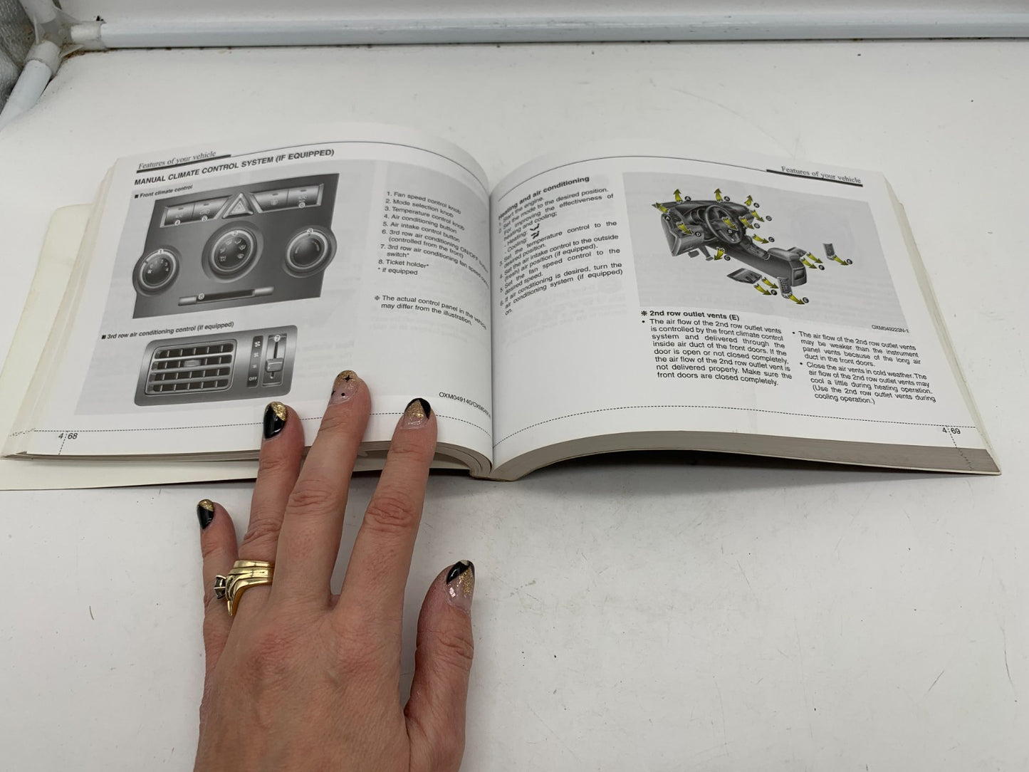 2010 Kia Sorento Owners Manual OEM D01B57014