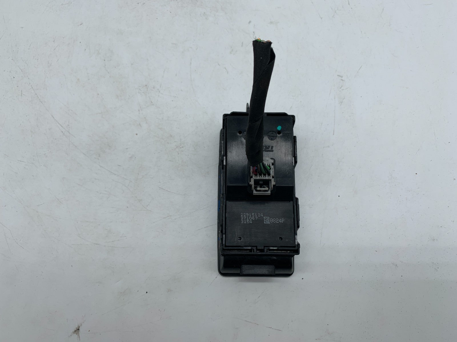 2014-2017 Buick Regal Master Power Window Switch OEM D03B03004