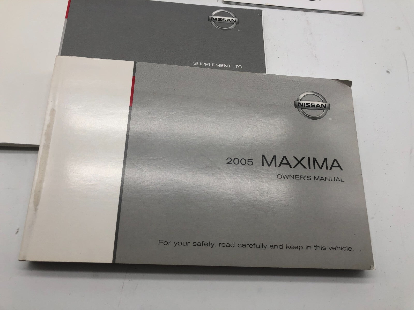 2005 Nissan Maxima Owners Manual Set with Case OEM B03B43002