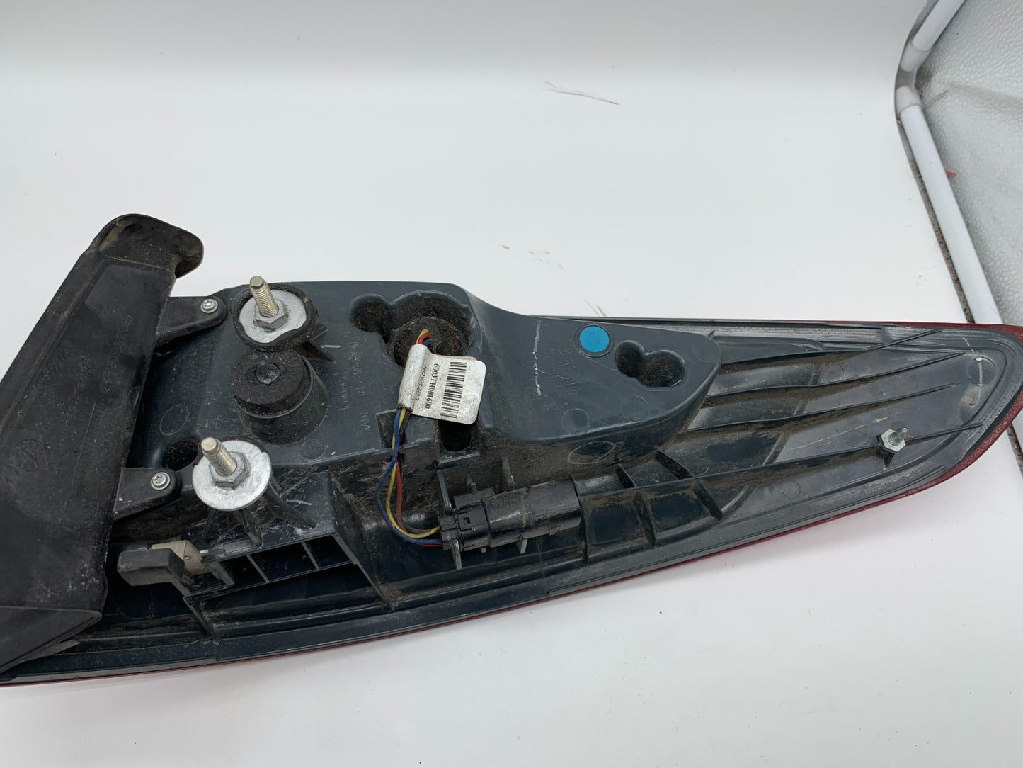 2013-2016 Ford Fusion Driver Side Tail Light Taillight OEM C02B33001