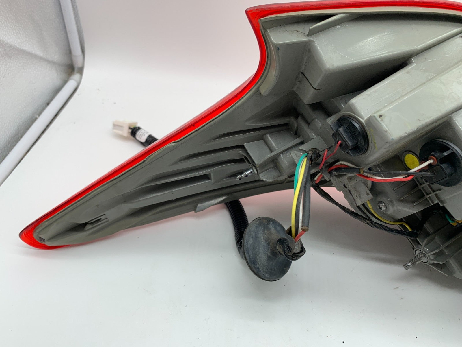 2016-2019 Nissan Sentra Driver Tail Light Taillight Quarter Panel OEM D02B70012