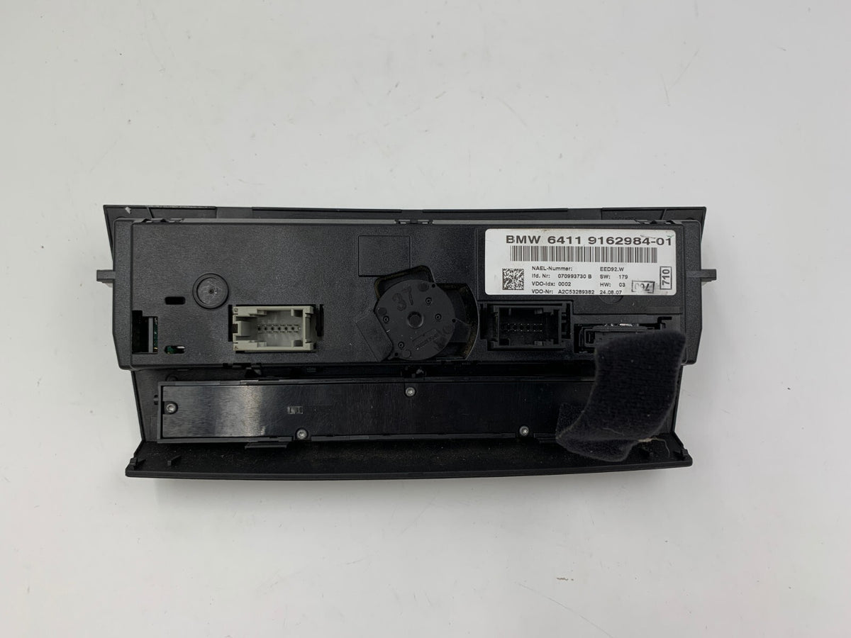 2007-2010 BMW 328i Coupe AC Heater Climate Control Unit OEM D01B57003