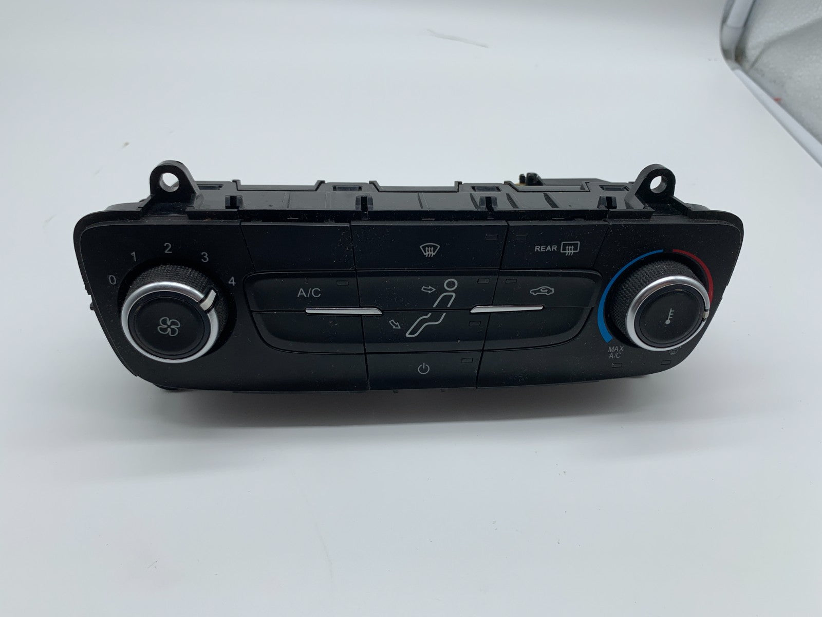 2015-2018 Ford Focus Climate Control AC Heater Unit OEM D02B64017