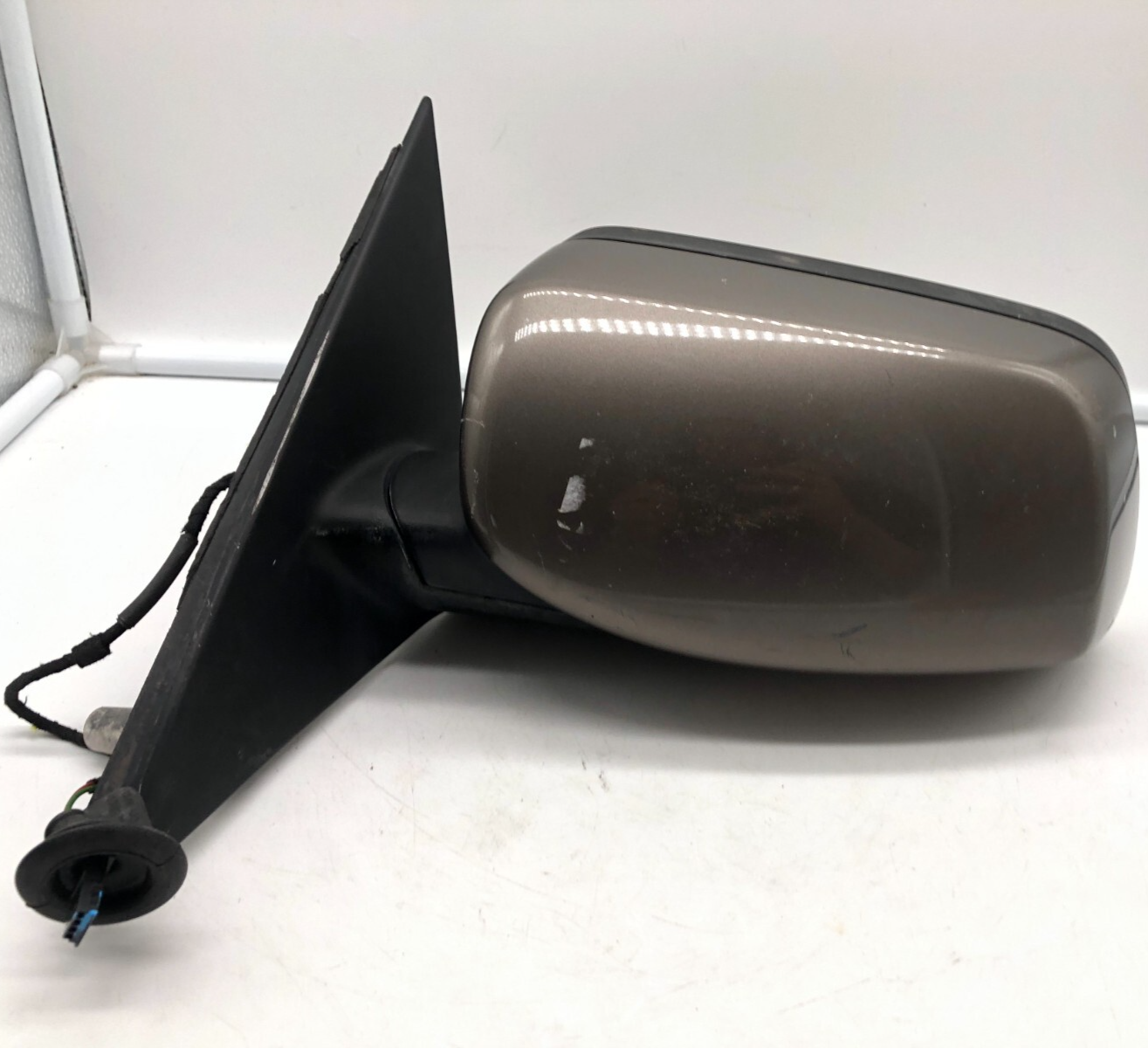 2006-2007 BMW 530i Driver Side View Power Door Mirror Bronze OEM A02B15007