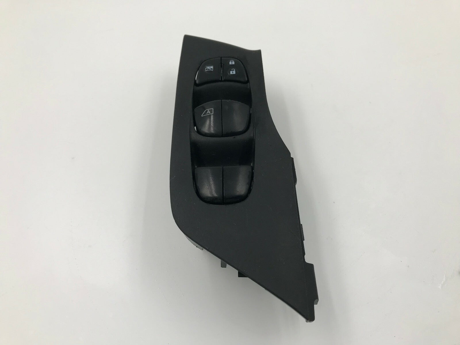 2005-2006 Nissan Murano Master Power Window Switch OEM D02B31017