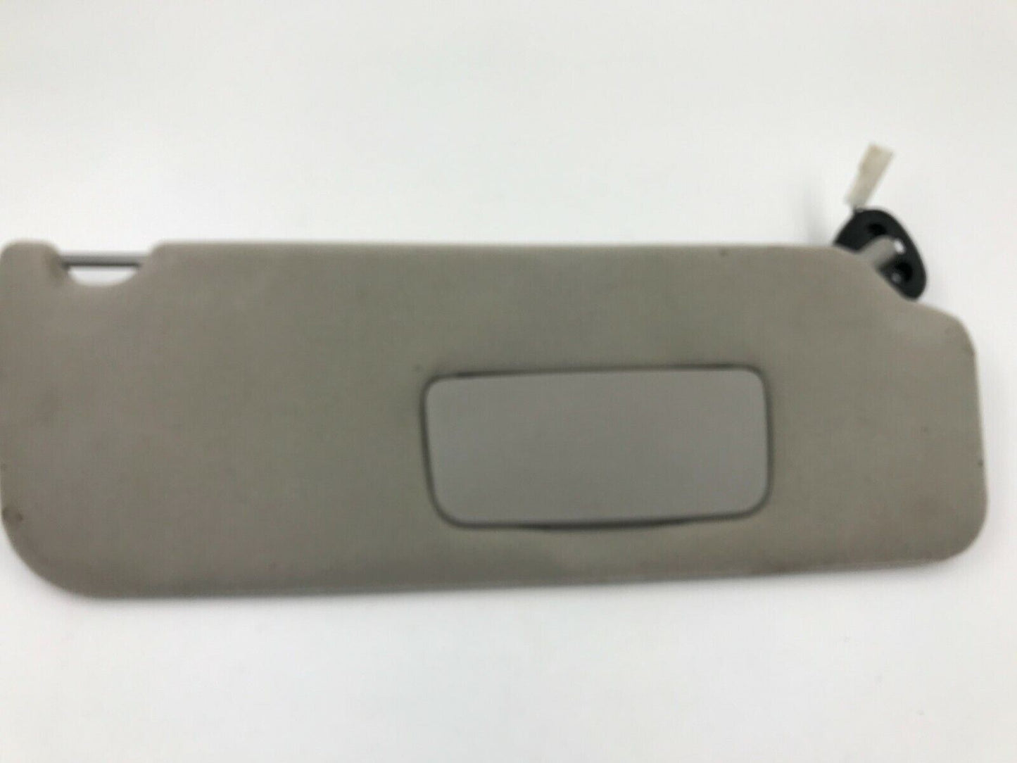 2005-2010 Toyota Sienna Passenger Sun Visor Gray Illuminated OEM E03B67001