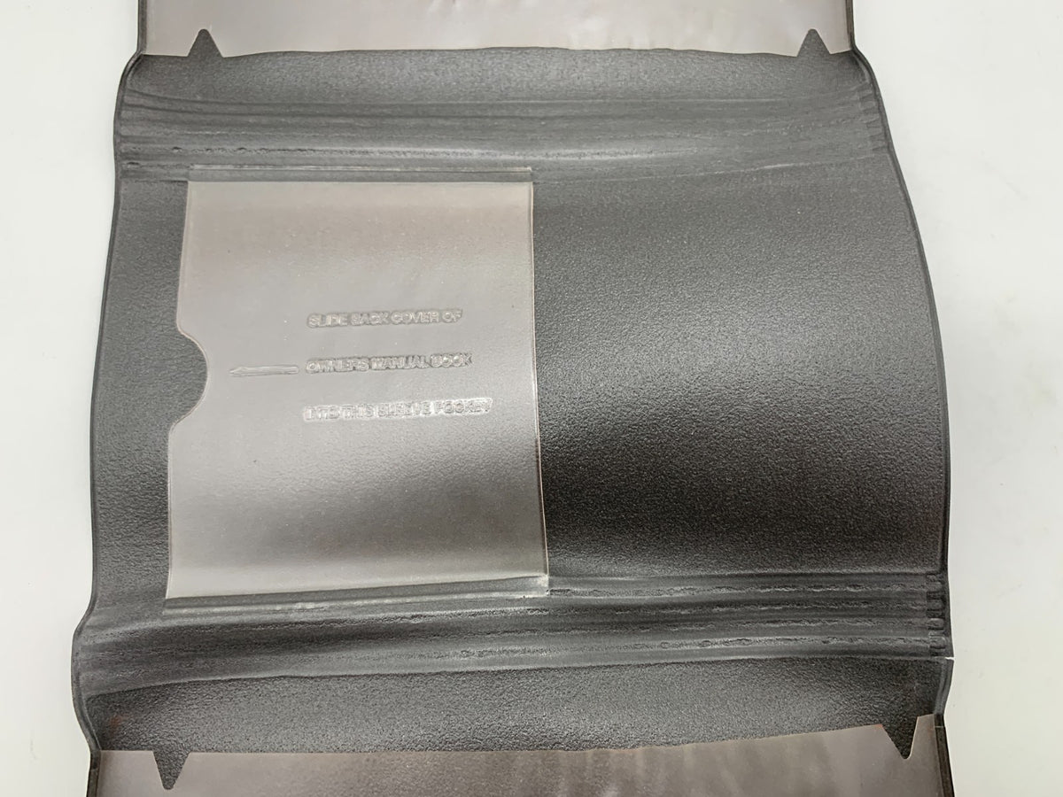 2005 Dodge Durango Owners Manual with Case OEM R01B17017
