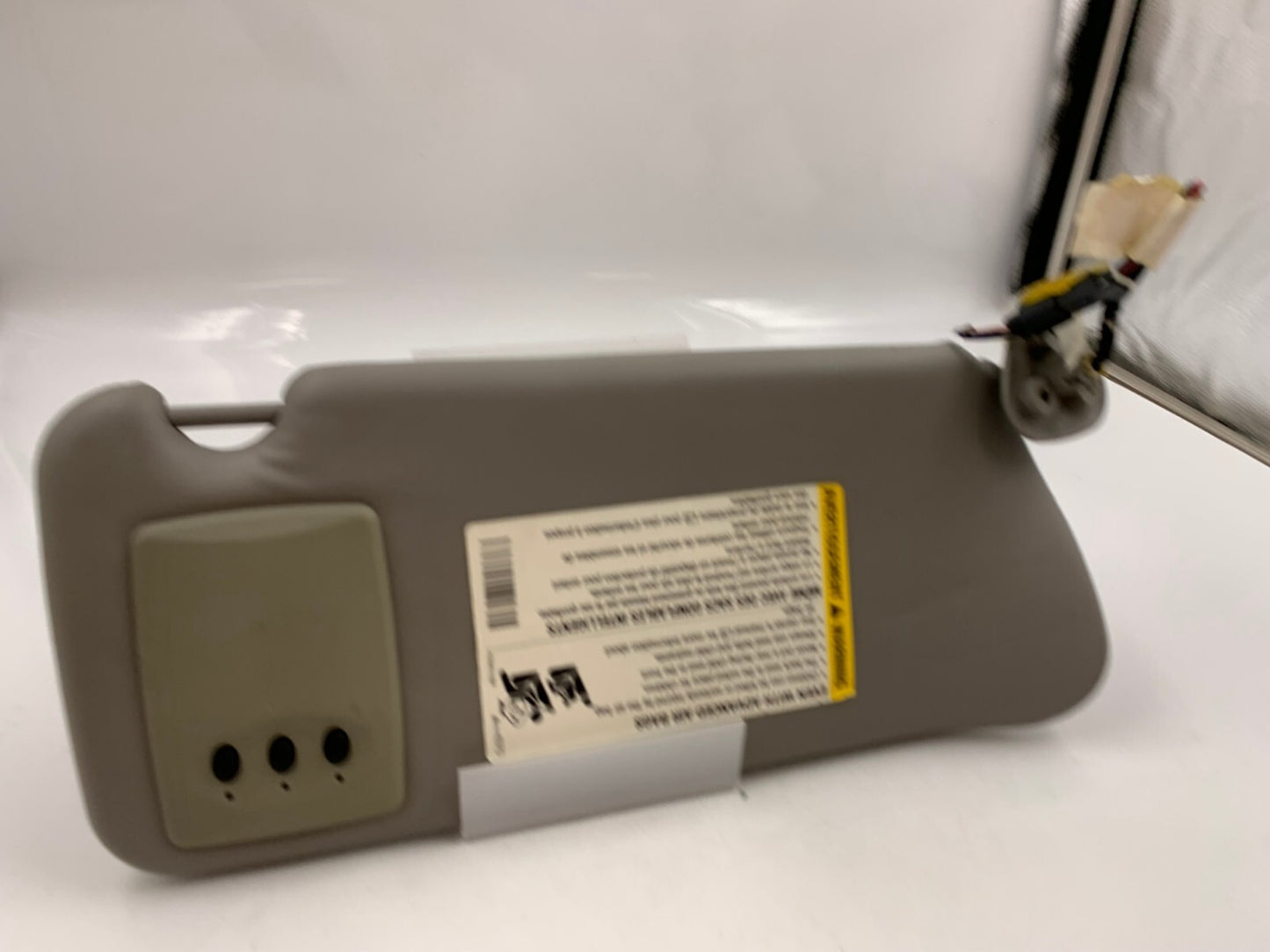 2003-2007 Cadillac CTS Driver Sun Visor Gray Illuminated OEM D02B70011