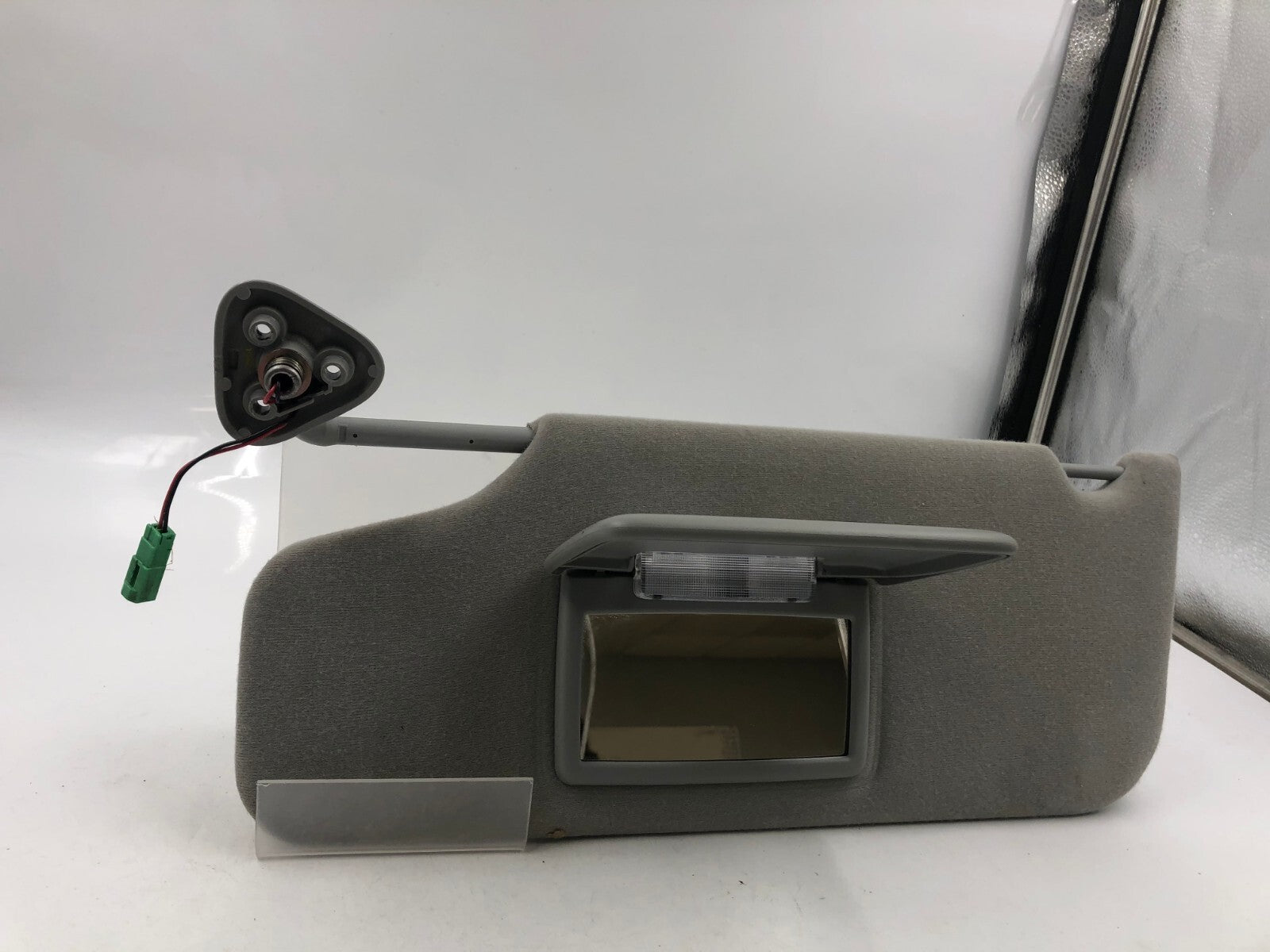 2008-2009 Mercury Sable Driver Sun Visor Gray Illuminated OEM C01B36046