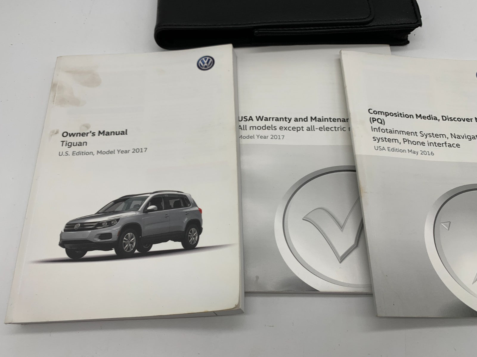2017 Volkswagen Tiguan Owners Manual Set with Case OEM