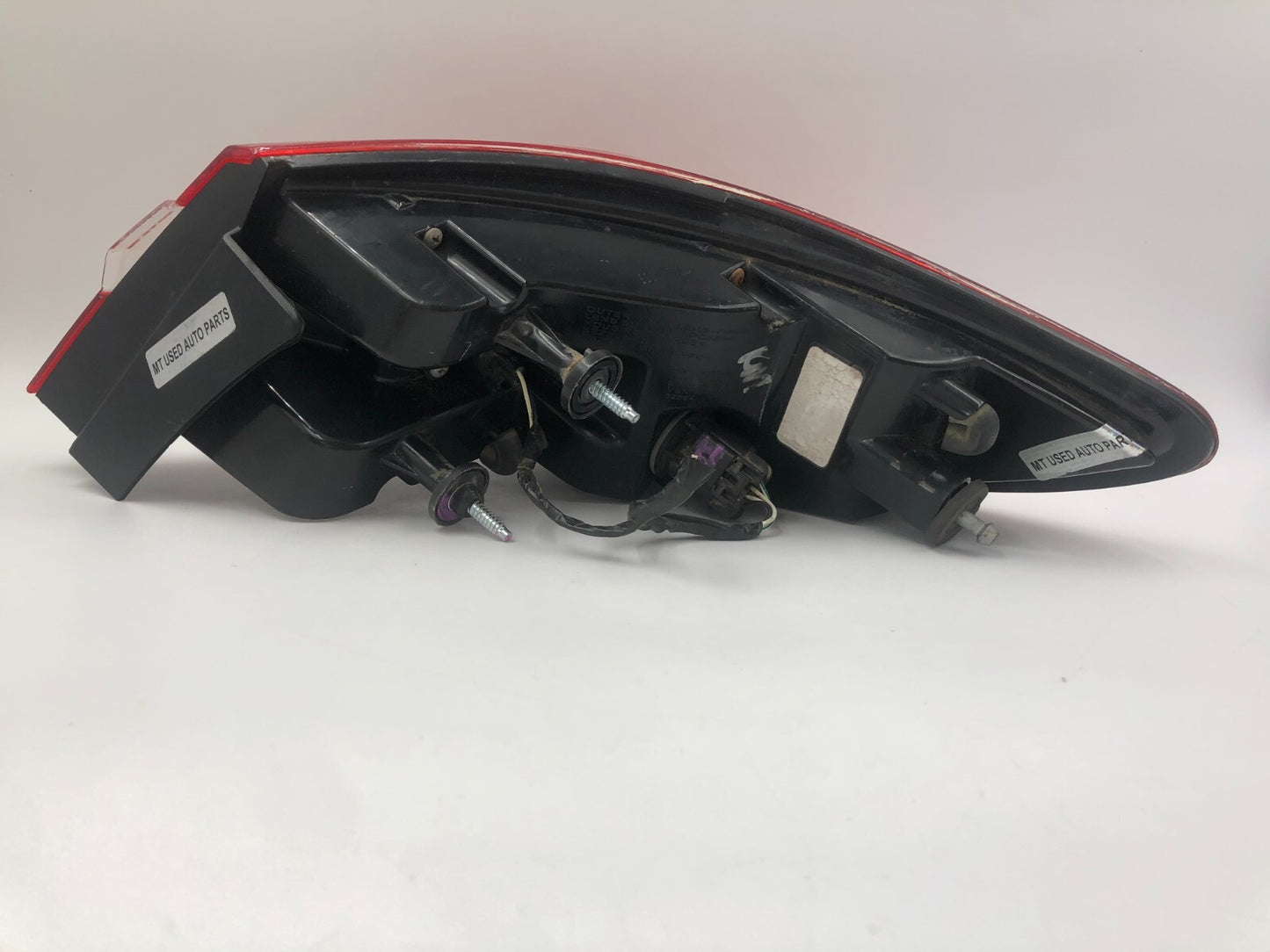 2011-2014 Chrysler 200 Driver Side Tail Light Taillight OEM E02B51026