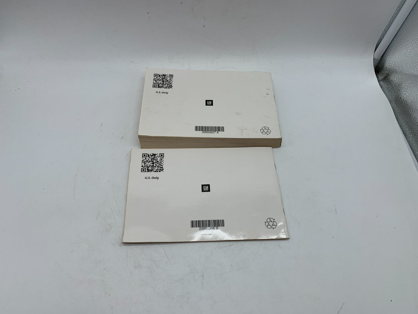 2013 Chevy Tahoe Suburban Owners Manual Set OEM D03B68019