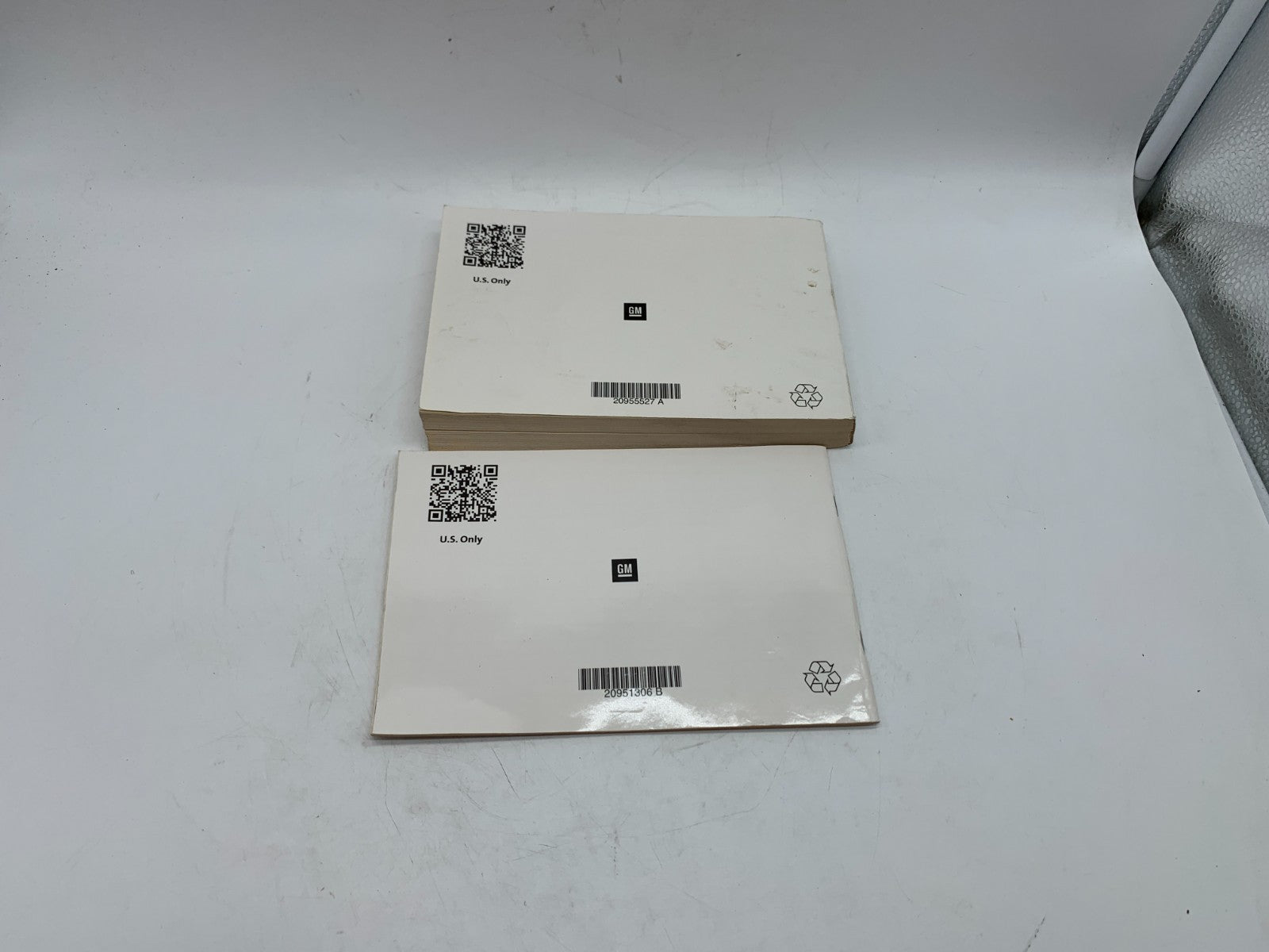 2013 Chevy Tahoe Suburban Owners Manual Set OEM D03B68019