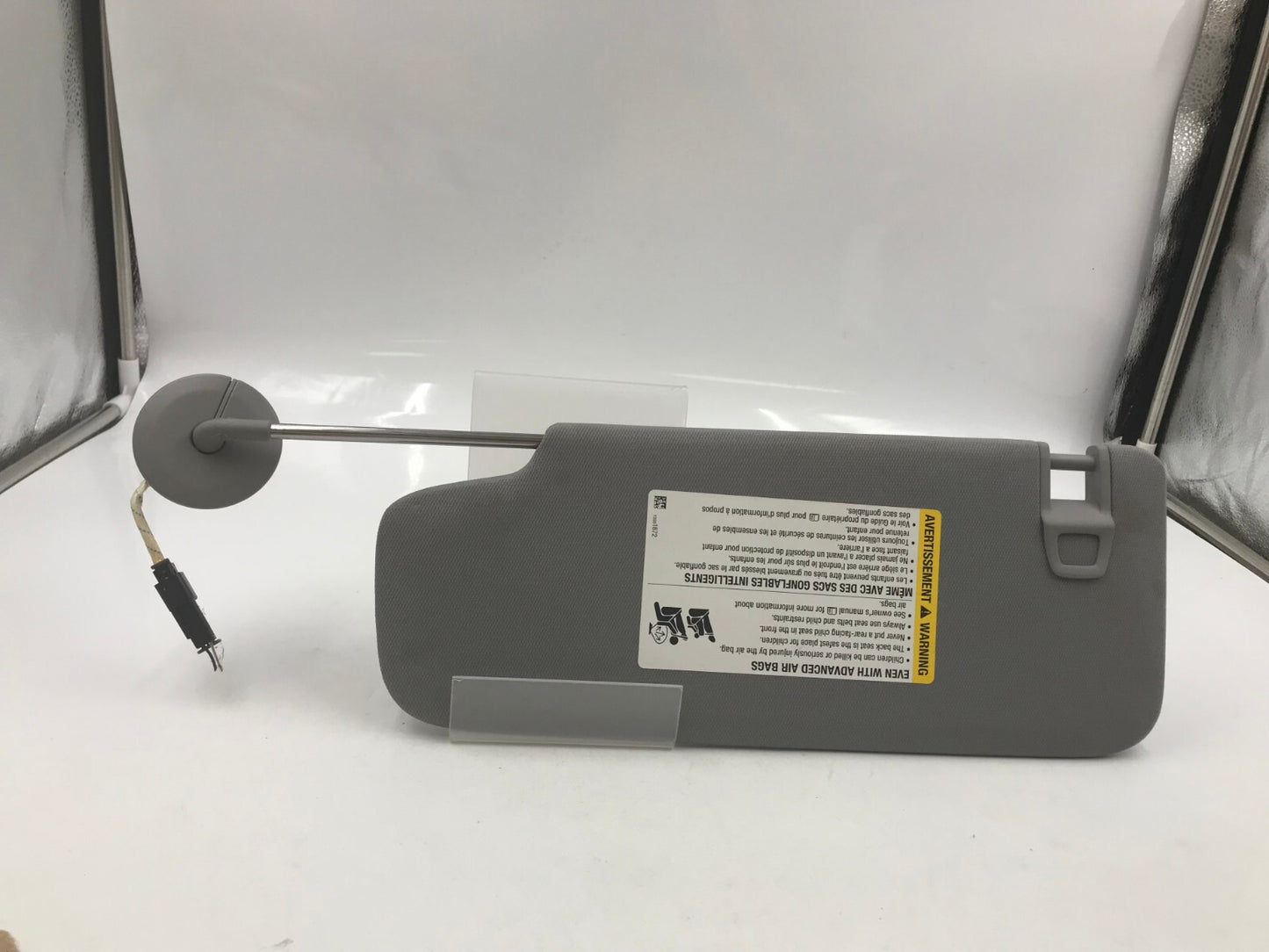 2010-2018 GMC Terrain Passenger Sun Visor Sunvisor Gray Illuminated A03B32083