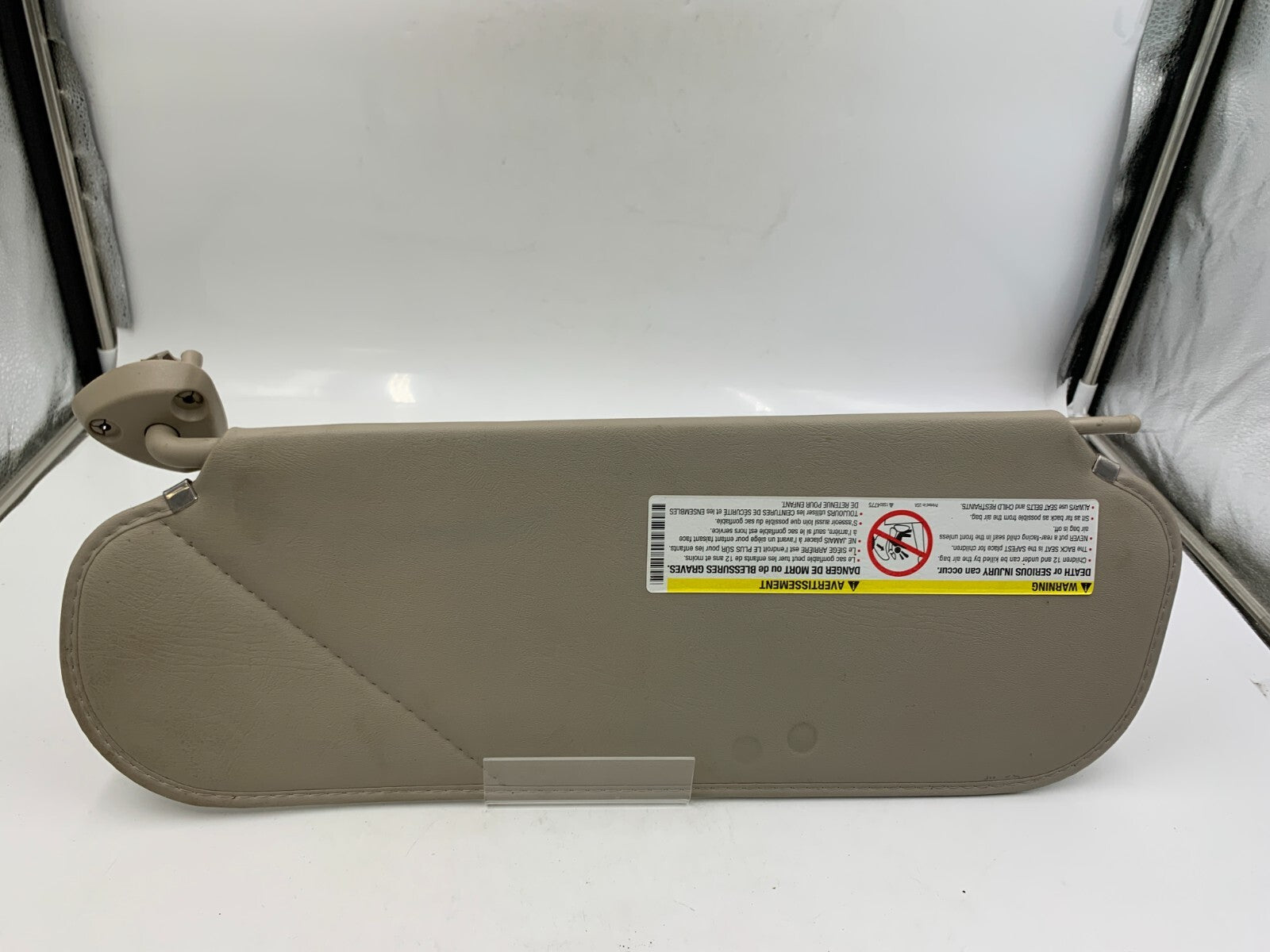 2003-2019 Chevrolet Express 2500 Passenger Sun Visor Gray Illuminated D01B16003