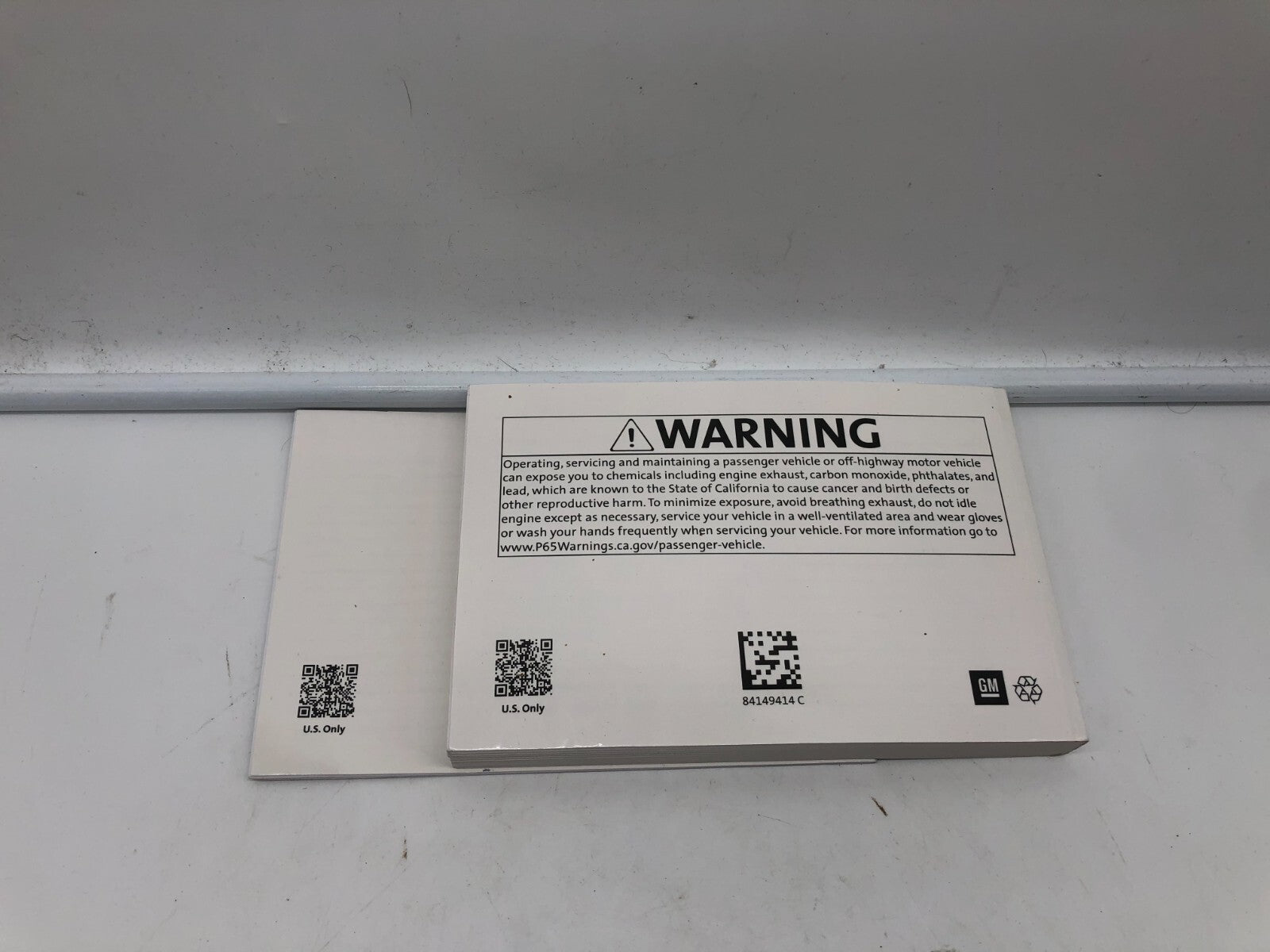 2019 Chevrolet Traverse Owners Manual Set OEM B03B63016