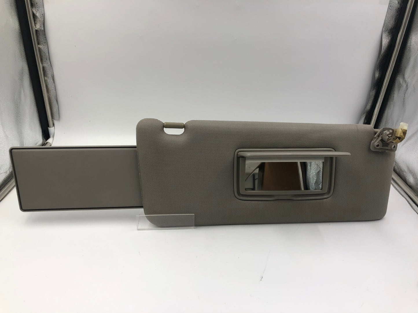 2004-2010 Infiniti QX56 Passenger Sun Visor Gray Illuminated OEM A03B10071