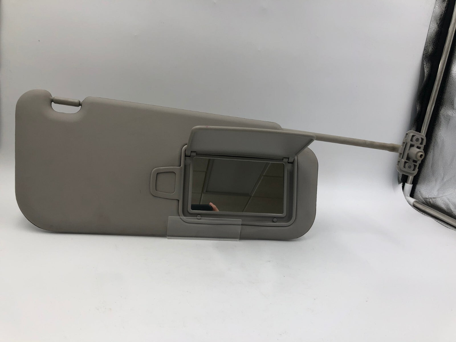 2010-2013 Kia Soul Passenger Sun Visor Gray OEM C04B16023